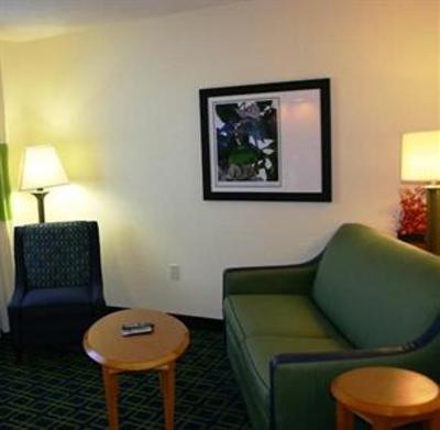фото отеля Fairfield Inn & Suites Cleveland Avon