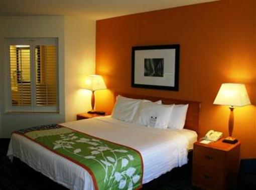 фото отеля Fairfield Inn & Suites Cleveland Avon