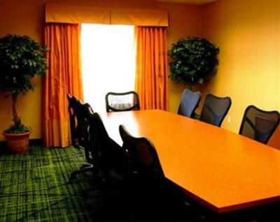 фото отеля Fairfield Inn & Suites Cleveland Avon