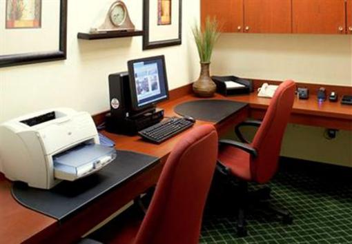 фото отеля Fairfield Inn & Suites Parsippany