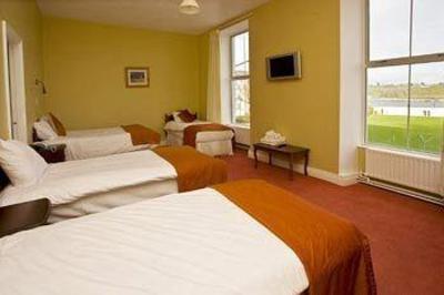 фото отеля Walter Raleigh Hotel Youghal