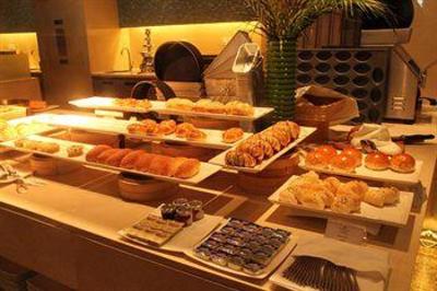 фото отеля Crowne Plaza Yichang Hotel