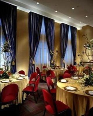 фото отеля Madison Hotel Memphis