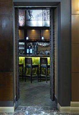 фото отеля Madison Hotel Memphis
