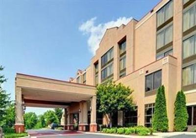 фото отеля Hawthorn Suites Blacksburg University