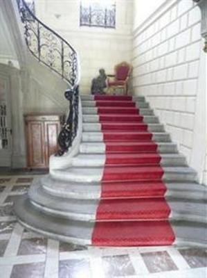 фото отеля Hotel Chateau de Pourtales