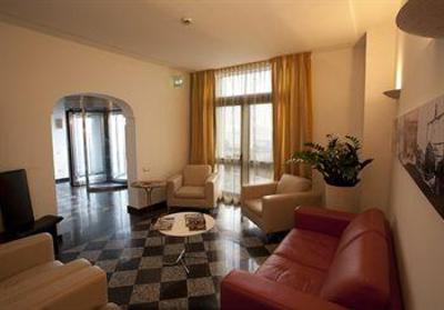 фото отеля Hotel Europa Taranto