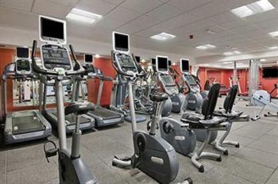 фото отеля Hilton St Anne's Manor, Bracknell