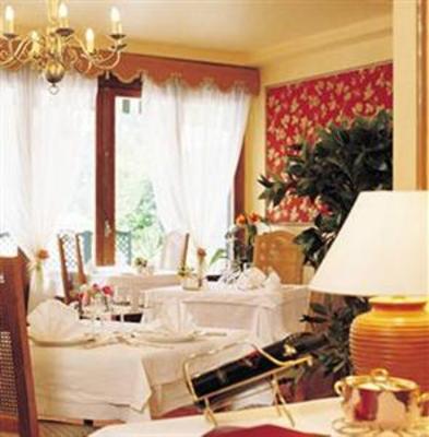 фото отеля Grand Hotel De La Reine Amelie-les-Bains-Palalda