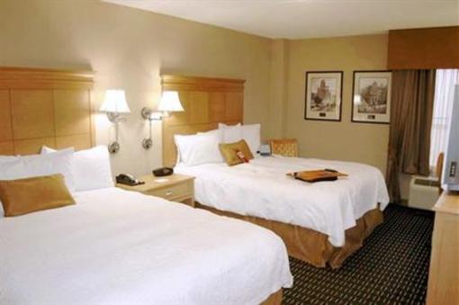 фото отеля Hampton Inn & Suites Albany - Downtown