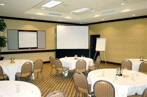 фото отеля Hampton Inn & Suites Albany - Downtown