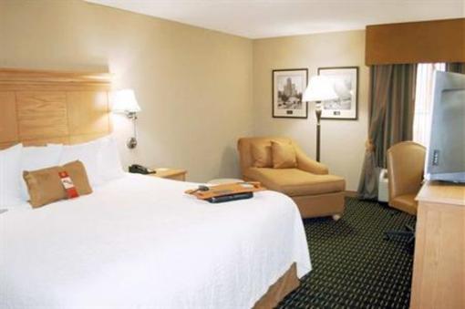 фото отеля Hampton Inn & Suites Albany - Downtown