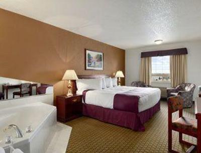 фото отеля Ramada Inn and Suites Red Deer