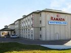 фото отеля Ramada Inn and Suites Red Deer