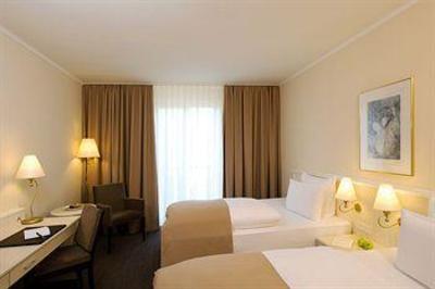 фото отеля Nh Hotel Schwerin