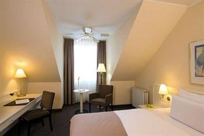 фото отеля Nh Hotel Schwerin