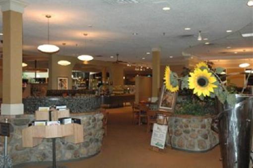 фото отеля Saskatoon Inn Hotel and Conference Centre