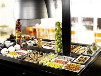 фото отеля Campanile Le Bourget Gonesse Hotel