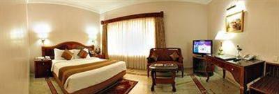 фото отеля Raj Park Hotel Chennai