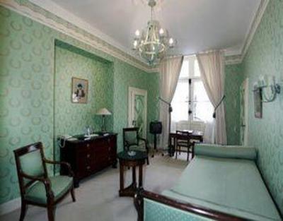фото отеля Hostellerie De La Poste Avallon