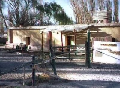 фото отеля Rancho Lamaral Hostel