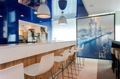 фото отеля Holiday Inn Express Rotterdam - Central Station