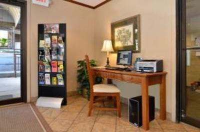 фото отеля BEST WESTERN Plus Landing View Inn & Suites