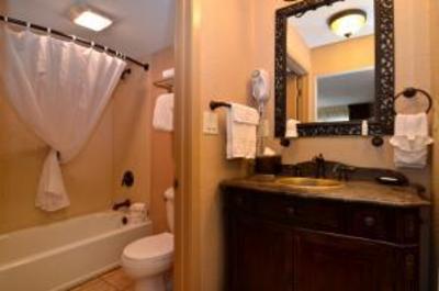 фото отеля BEST WESTERN Plus Landing View Inn & Suites