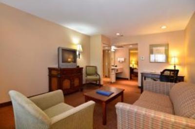 фото отеля BEST WESTERN Plus Landing View Inn & Suites