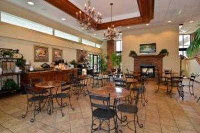 фото отеля BEST WESTERN Plus Landing View Inn & Suites