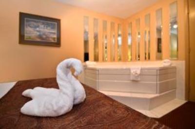 фото отеля BEST WESTERN Plus Landing View Inn & Suites