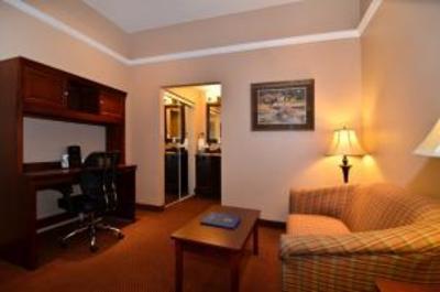 фото отеля BEST WESTERN Plus Landing View Inn & Suites