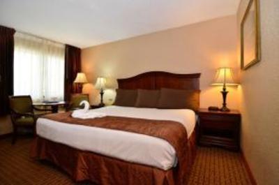 фото отеля BEST WESTERN Plus Landing View Inn & Suites