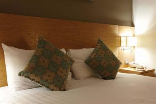 фото отеля BEST WESTERN Linton Lodge Hotel