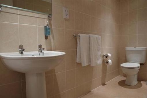 фото отеля BEST WESTERN Linton Lodge Hotel