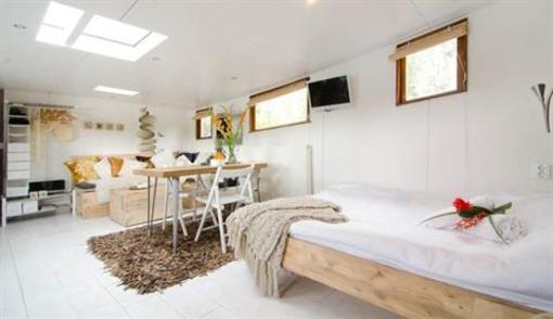 фото отеля Houseboat Prins Heerlijk
