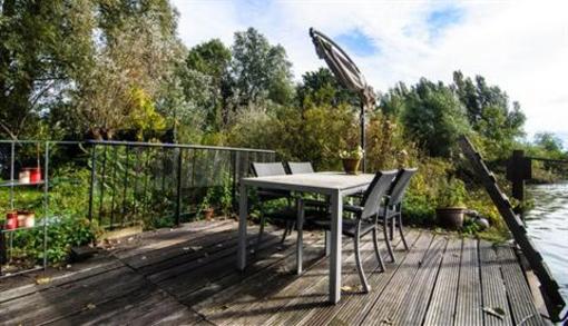 фото отеля Houseboat Prins Heerlijk
