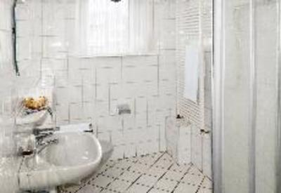 фото отеля LouM  City-Hotel an der Römermauer