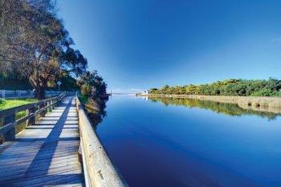 фото отеля Best Western Coachman Inn Lorne