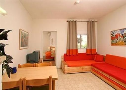 фото отеля Travel Hotel Eilon