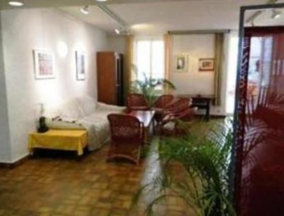 фото отеля Hôtel CR de Cartigny