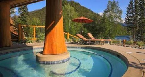 фото отеля Tyax Mountain Lake Resort Gold Bridge