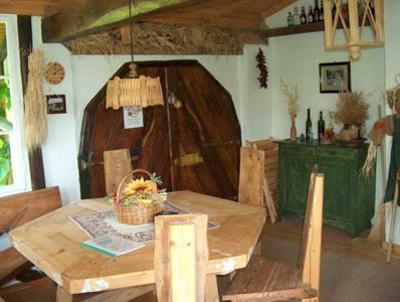 фото отеля Omas Heuhotel Pension Zur Galerie