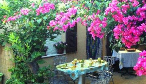 фото отеля Bed & Breakfast La Ginestra Arbus