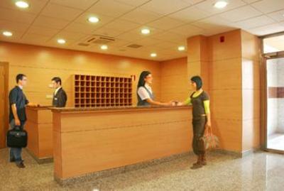 фото отеля Hostal Izaga Noain