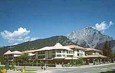 фото отеля Banff International Hotel