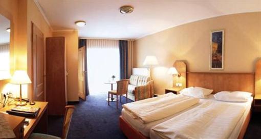 фото отеля Waldhotel Humboldt