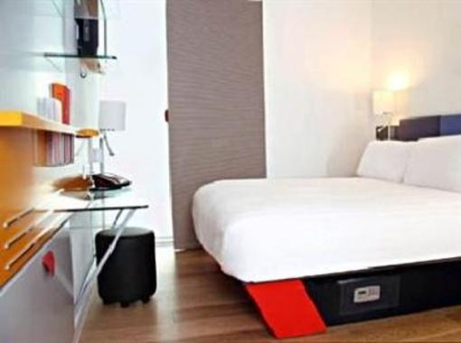фото отеля Sleeperz Hotel Cardiff