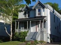 Seely Street Bed & Breakfast