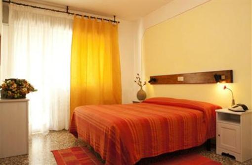 фото отеля Hotel Suez